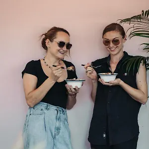 Mellow Ladies Хостел